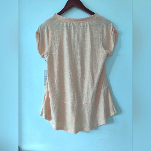Dex Peach Women's T-Shirt Size XS - Picture 2 of 2